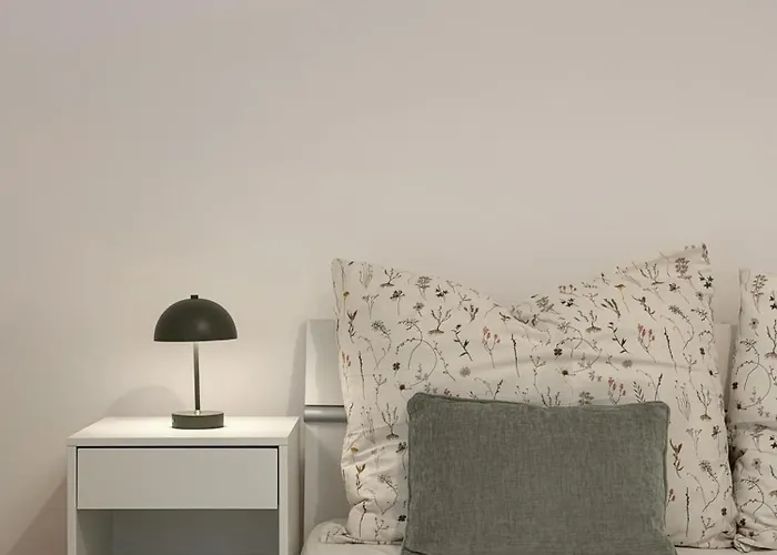 Real Living By Refa - New Town 216 Apartman