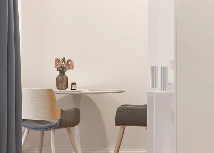 Real Living By Refa - New Town 216 Apartman