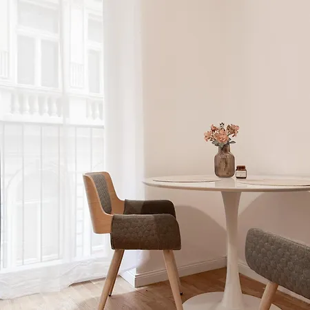 Apartment Real Living By Refa - New Town 216 *