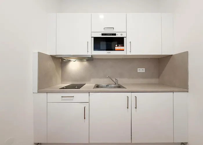 Daire Real Living By Refa - New Town 216 *