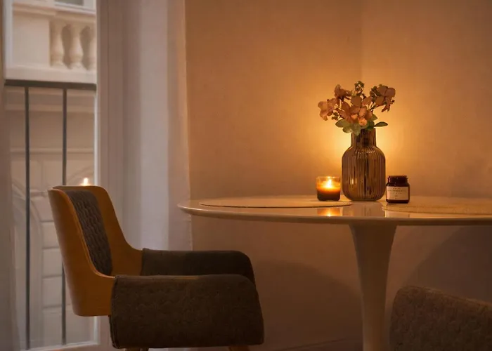 Real Living By Refa - New Town 216 * Prag