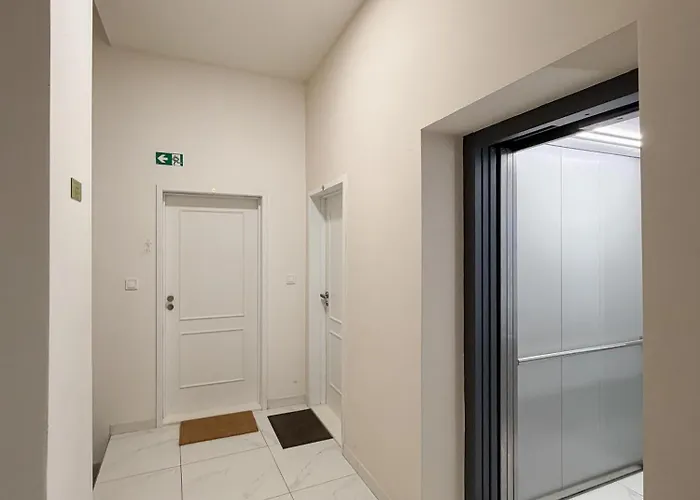 Real Living By Refa - New Town 216 Daire Prag